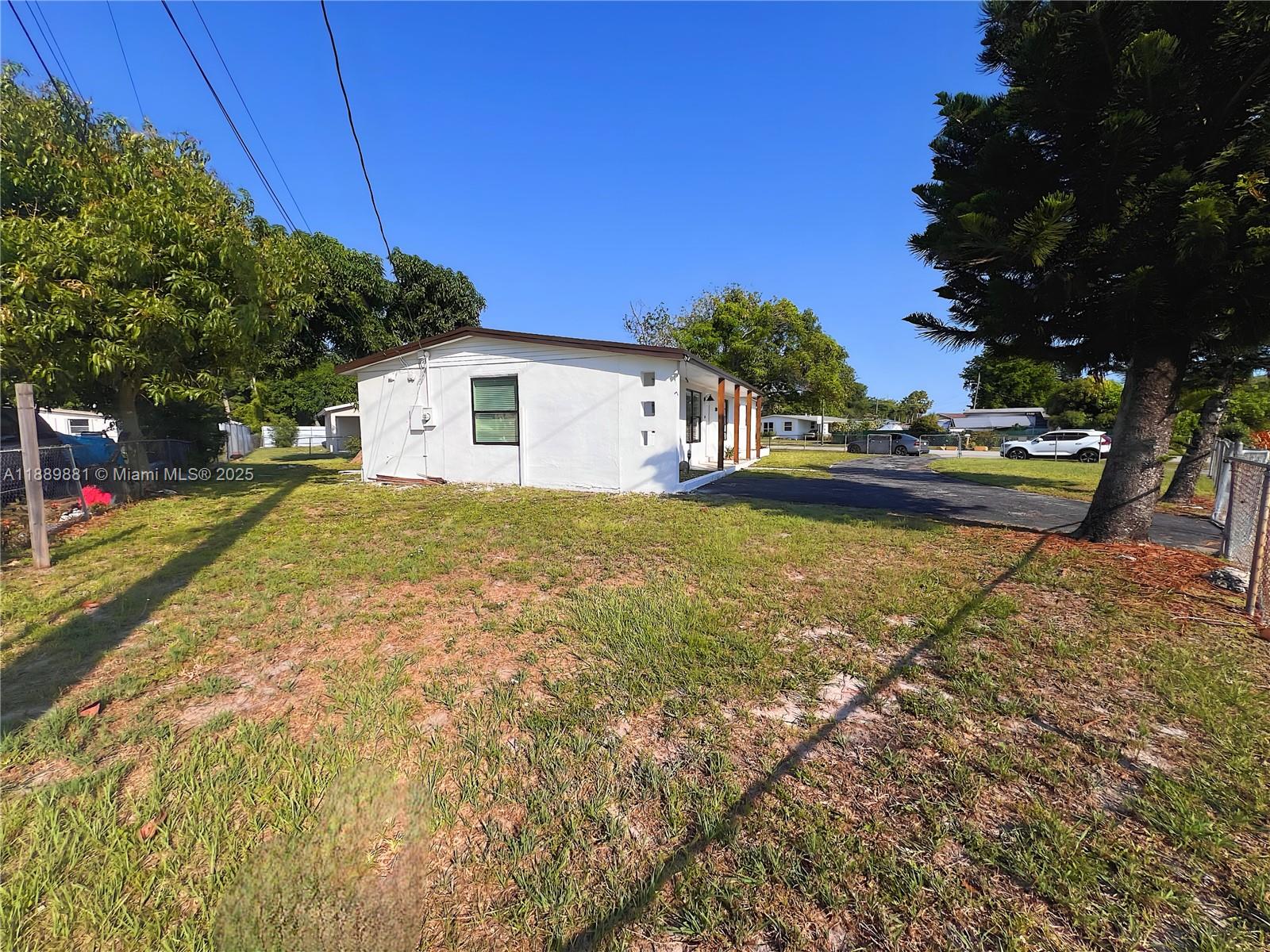 3361 Nw 5th Pl Property Photo 21