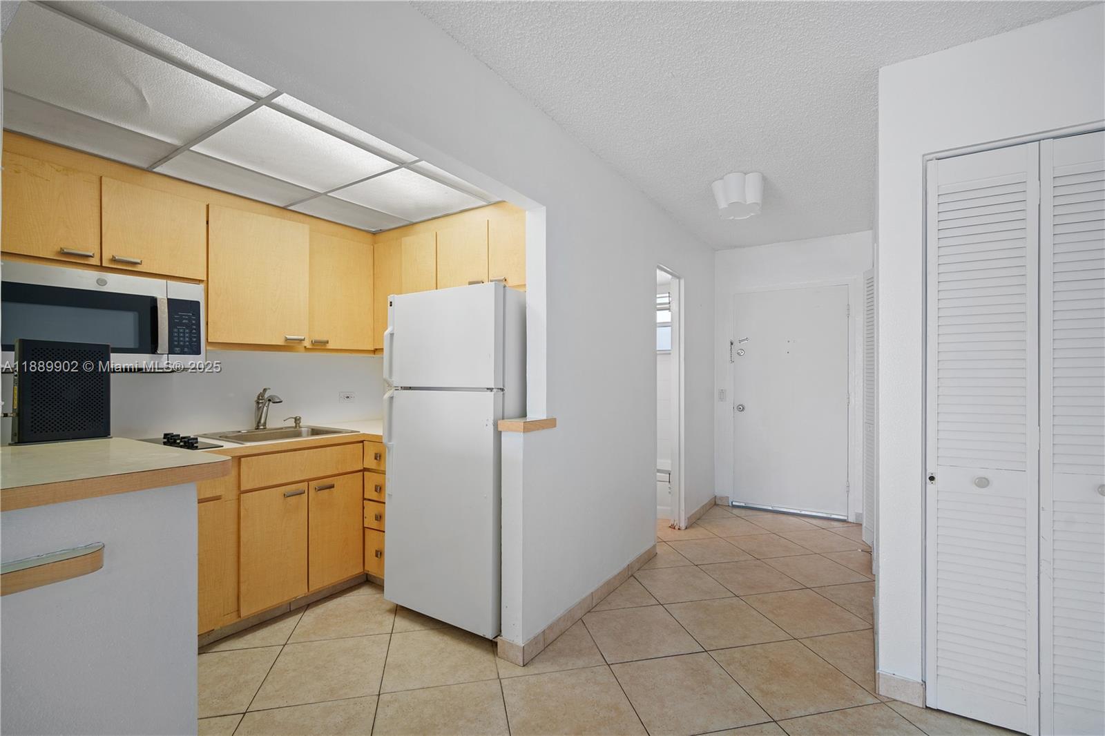 7904 West Dr 405 Property Photo 12