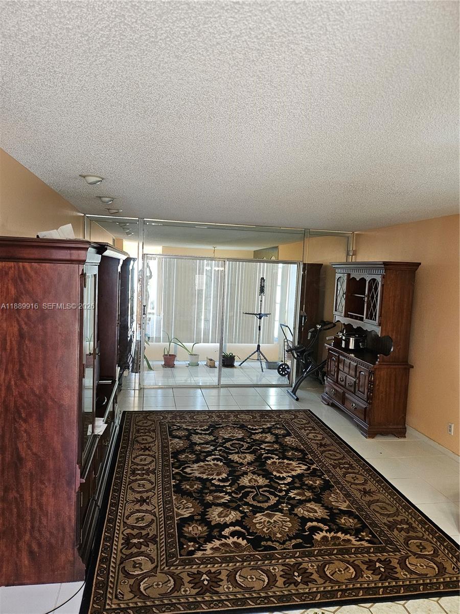 5121 W Oakland Park Blvd 211 Property Photo 7