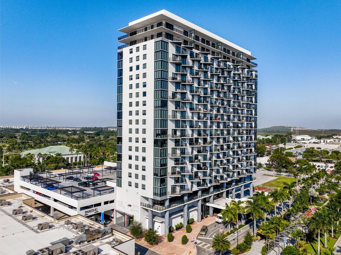 5300 Paseo Blvd 1807 Property Photo 1