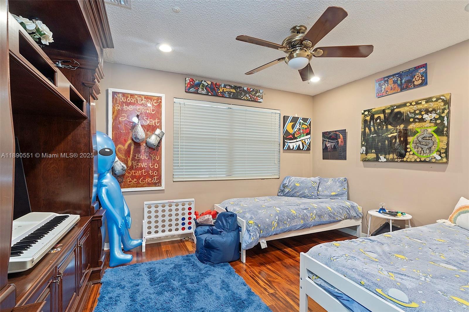 2330 Dover Property Photo 28