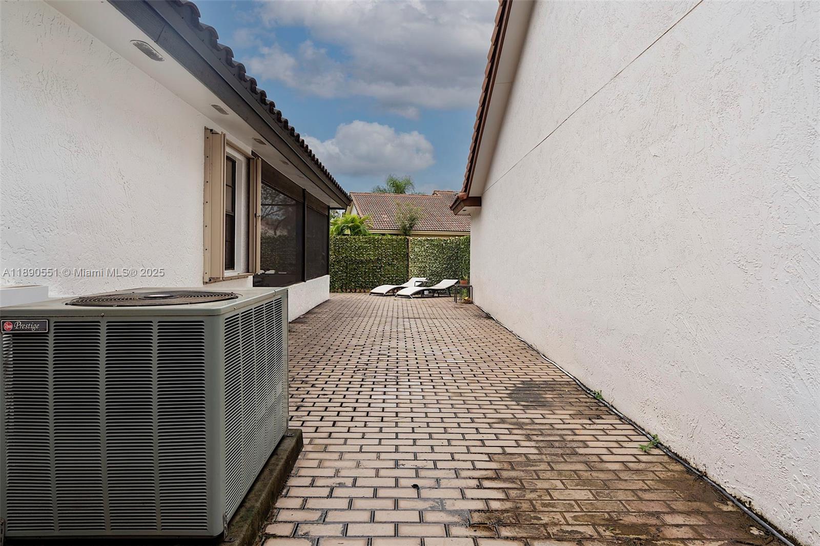 2330 Dover Property Photo 46