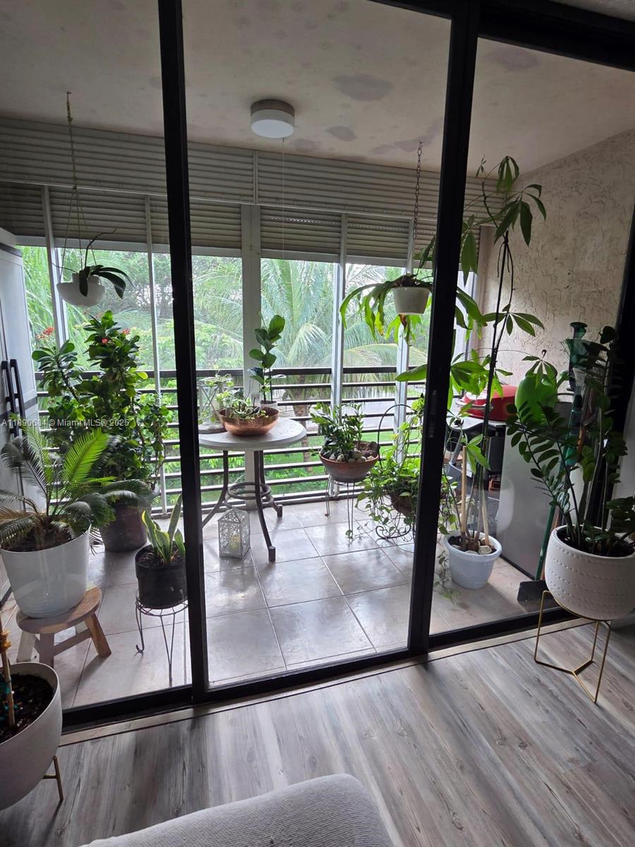 8150 W Mcnab Rd 304 Property Photo 1