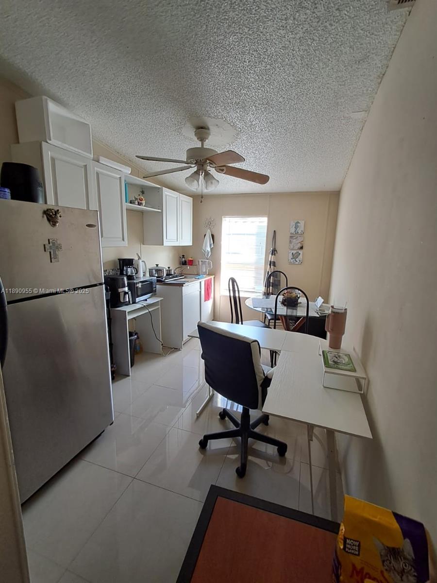 909 Sw 131 Way Property Photo 22