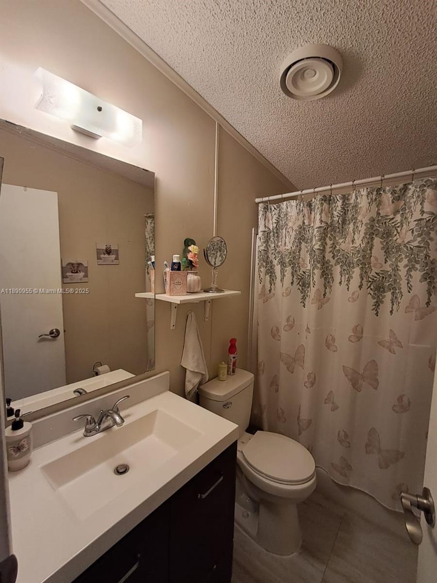 909 Sw 131 Way Property Photo 29