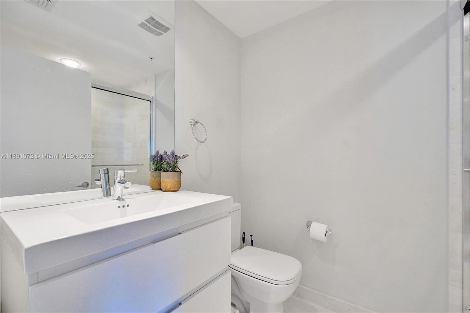 17301 Biscayne Blvd 708 Property Photo 11