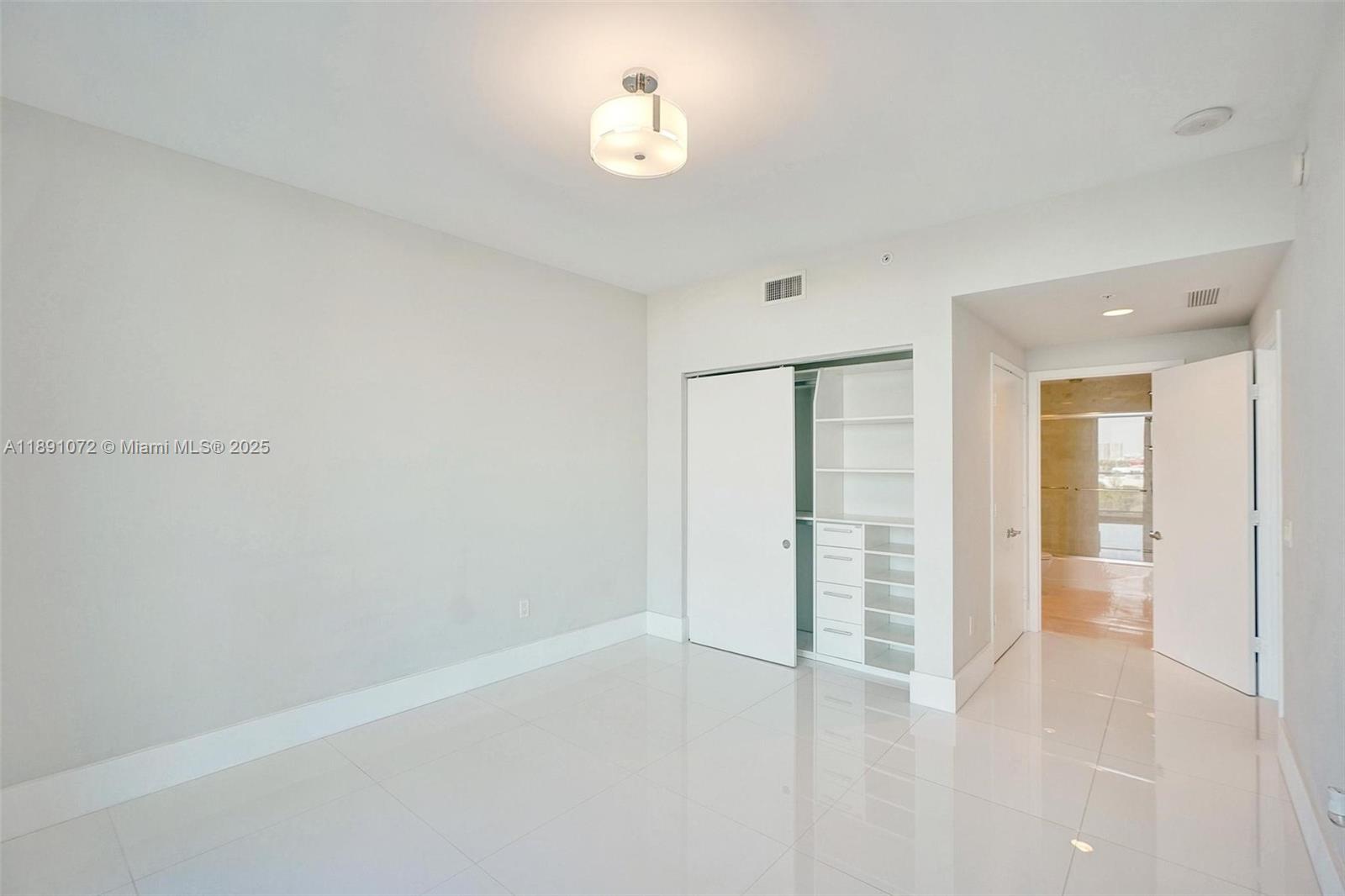 17301 Biscayne Blvd 708 Property Photo 19
