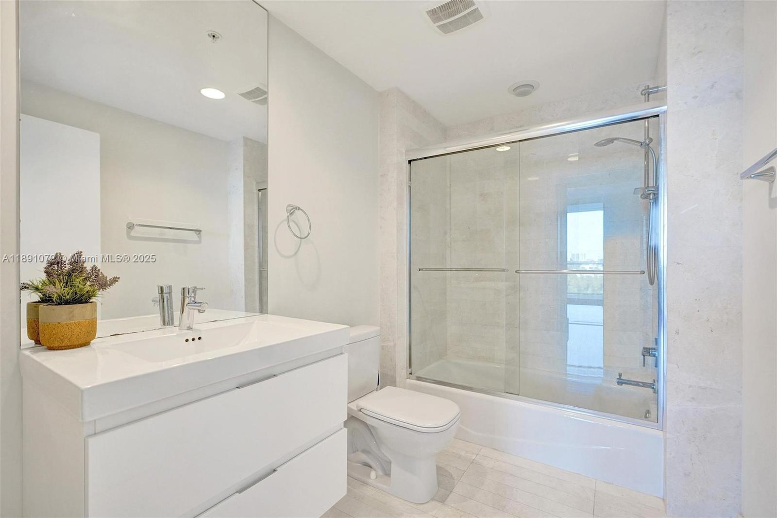 17301 Biscayne Blvd 708 Property Photo 20