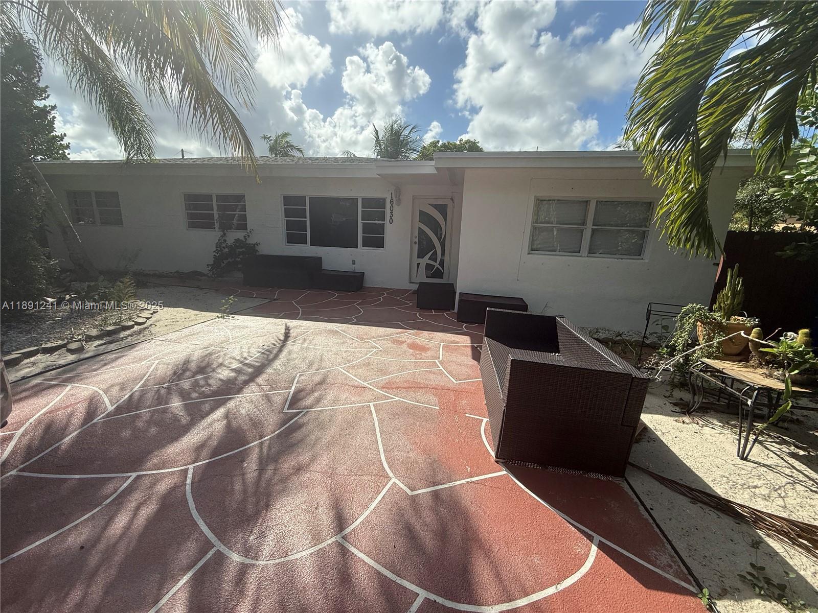 16030 Miami Dr Property Photo 1