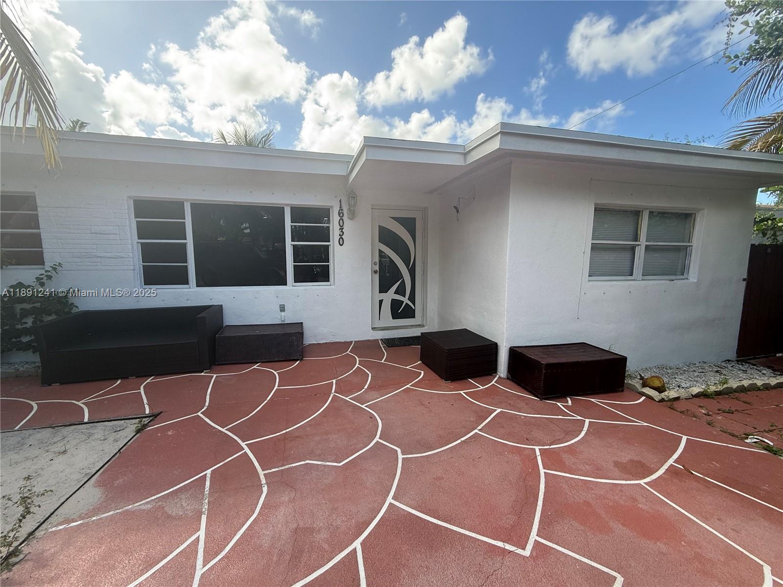 16030 Miami Dr Property Photo 2