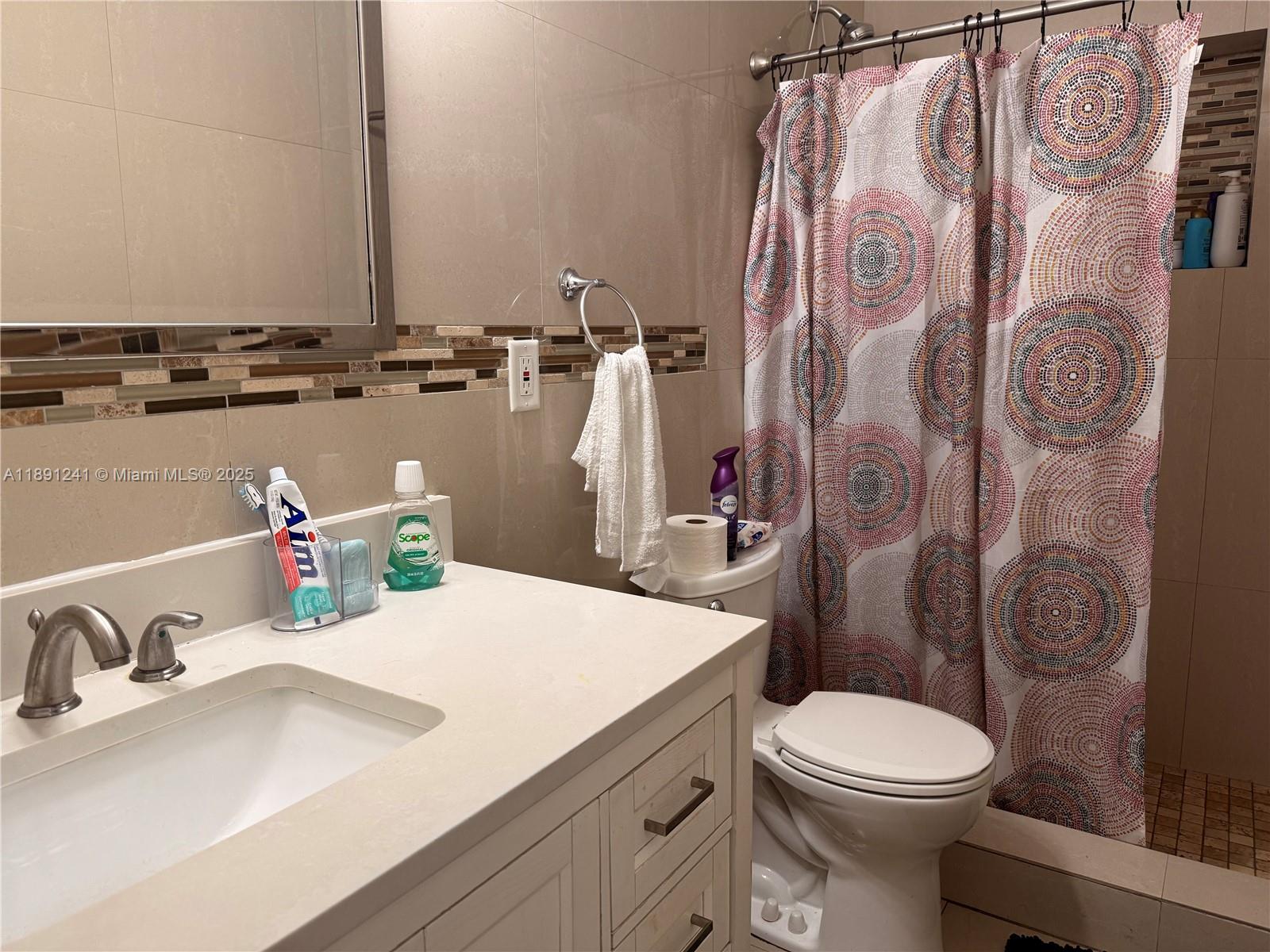 16030 Miami Dr Property Photo 7