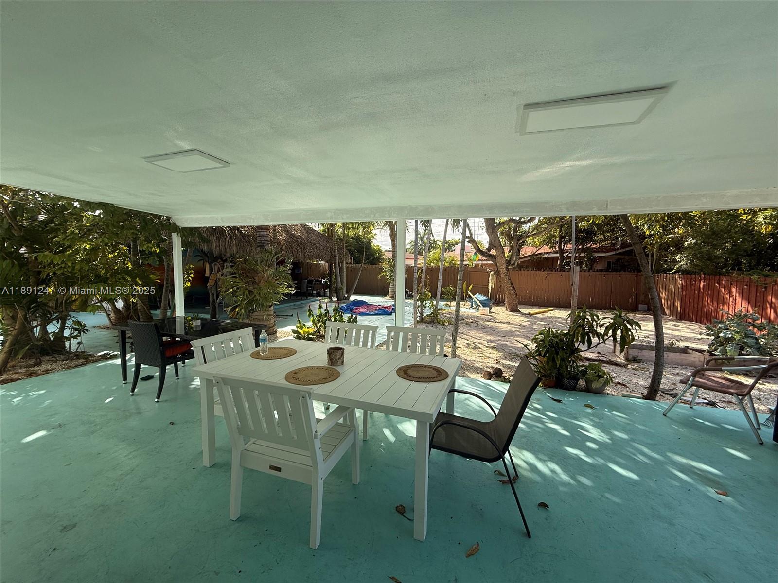 16030 Miami Dr Property Photo 14