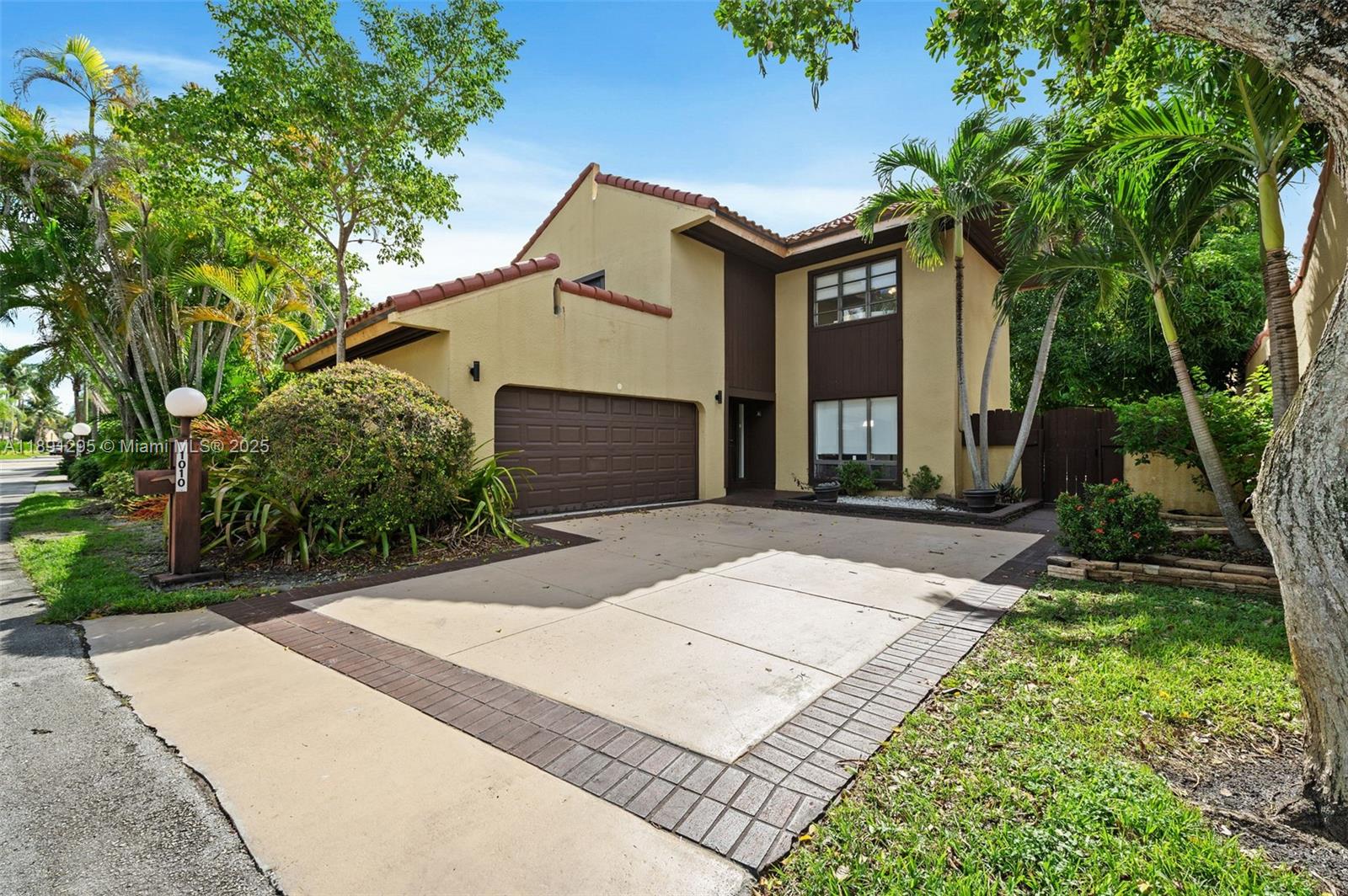 1010 NE 204th Ter Property Photo 1