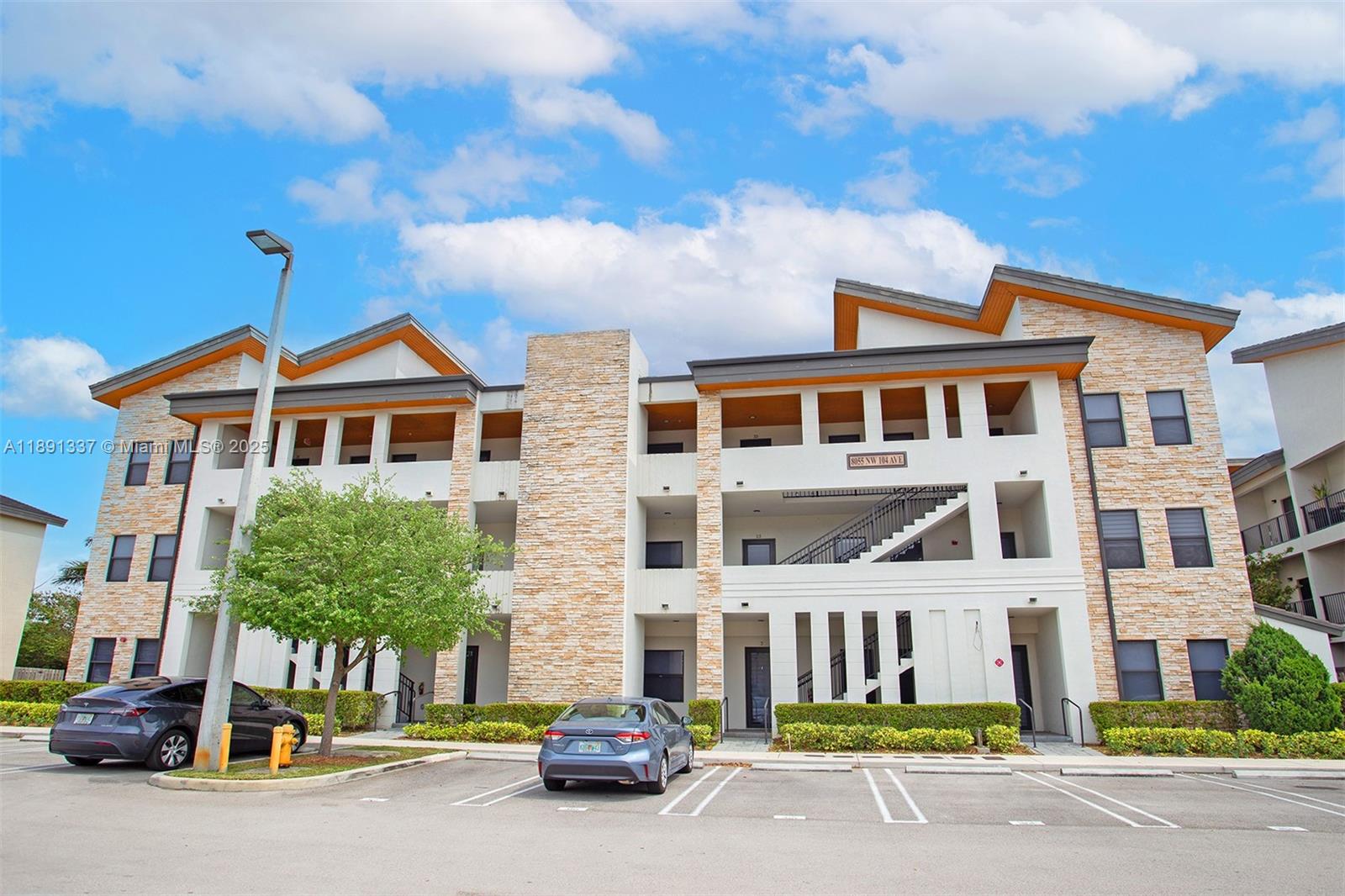 8055 NW 104th Ave 2 Property Photo 1