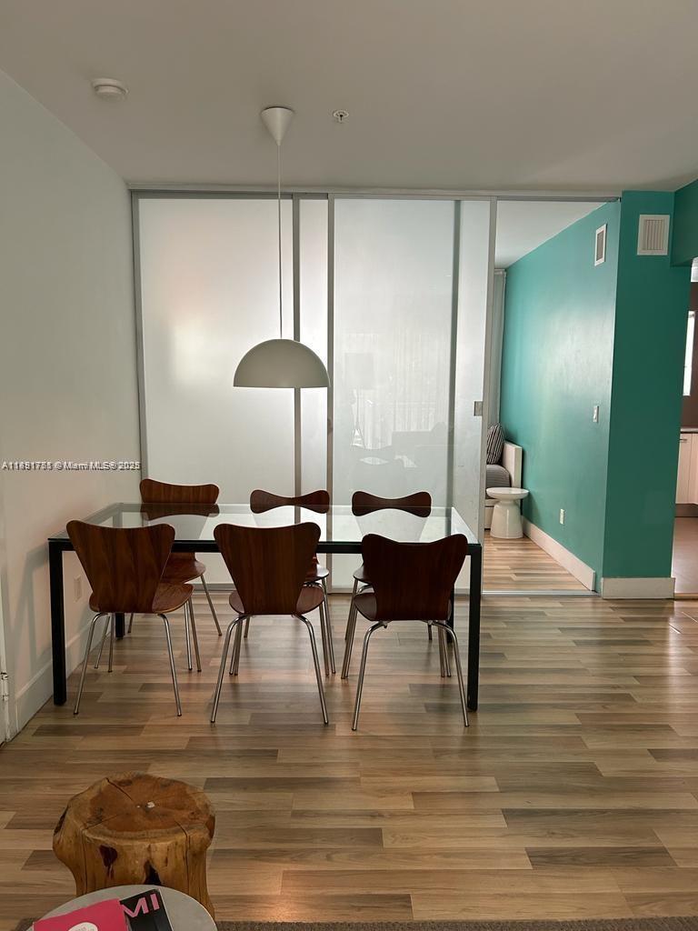 1816 Meridian Ave 18 Property Photo 5