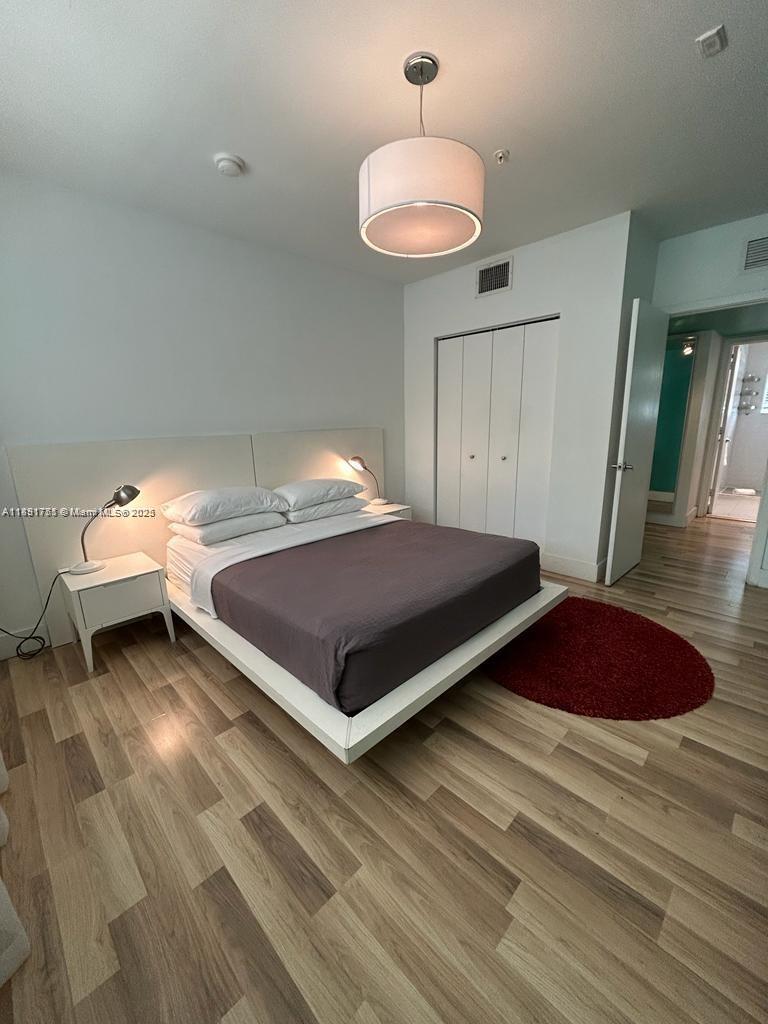 1816 Meridian Ave 18 Property Photo 12