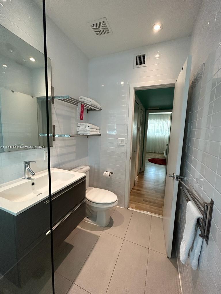 1816 Meridian Ave 18 Property Photo 14