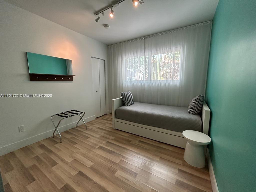 1816 Meridian Ave 18 Property Photo 15
