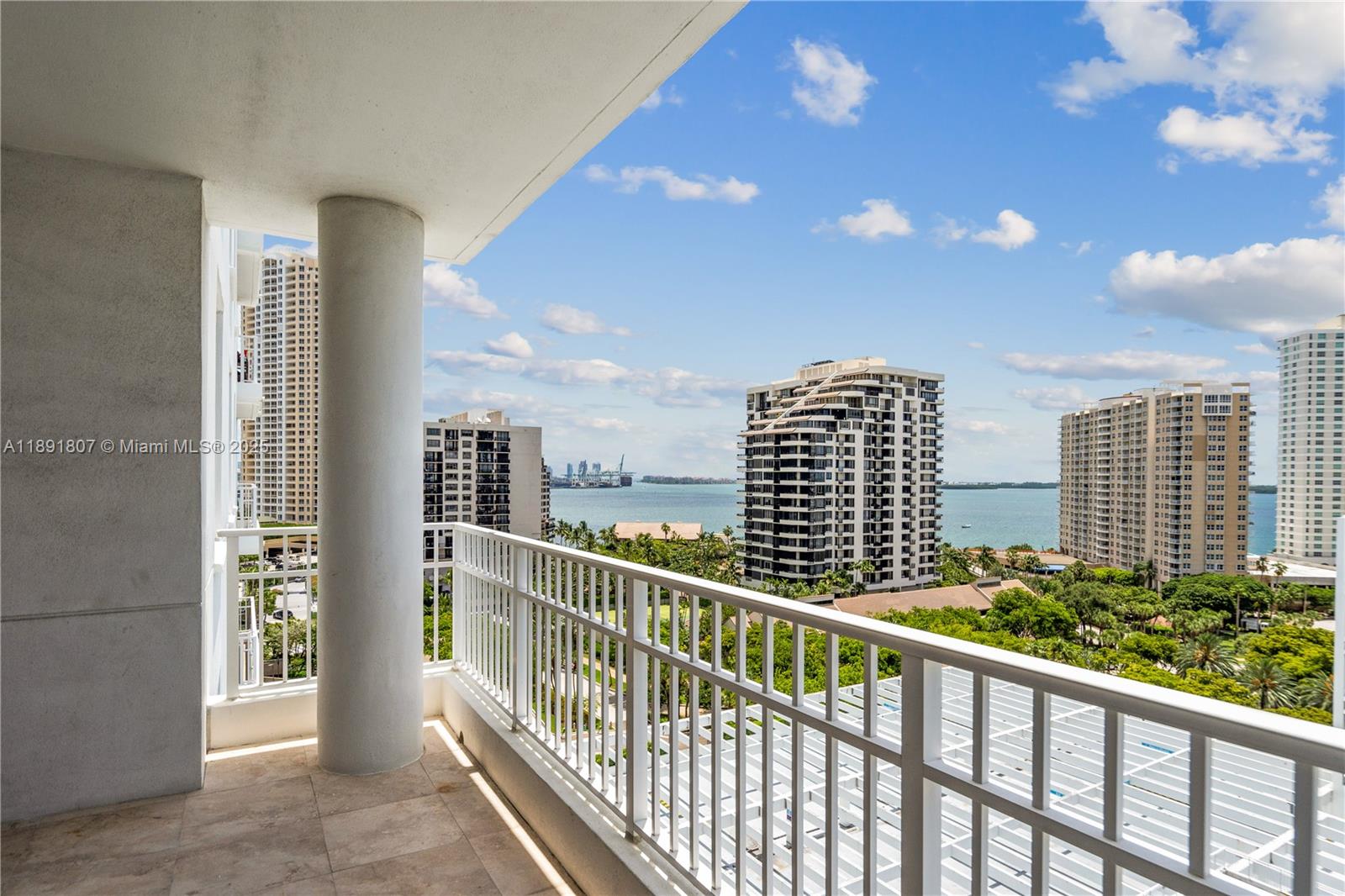 701 Brickell Key Blvd 1411 Property Photo 2