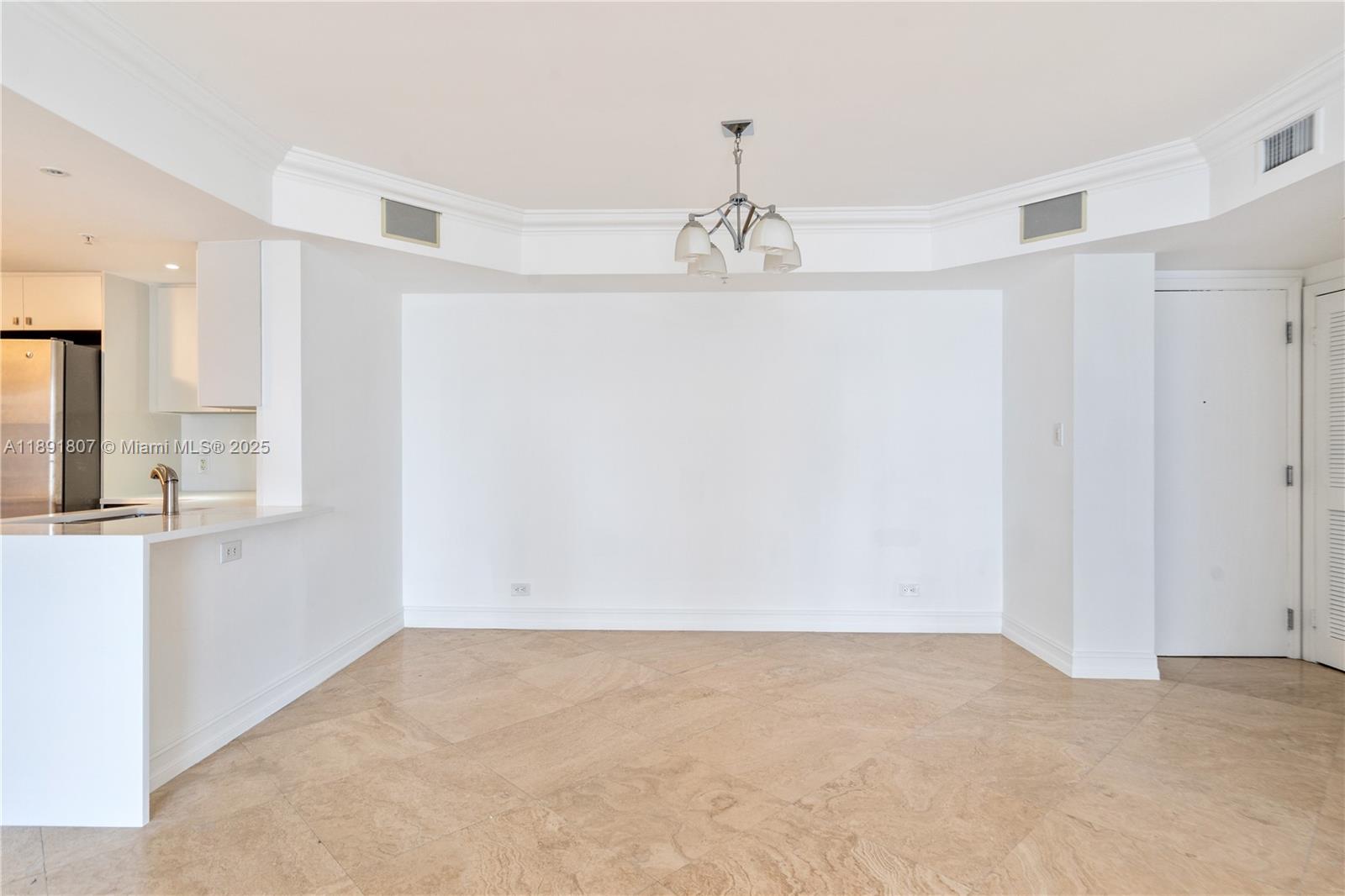 701 Brickell Key Blvd 1411 Property Photo 4