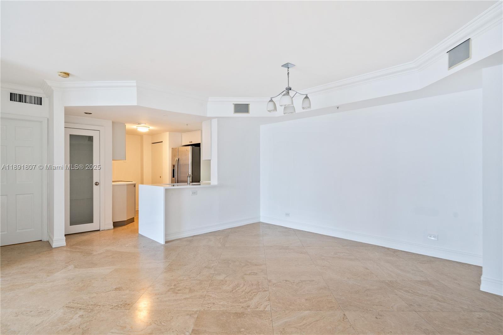 701 Brickell Key Blvd 1411 Property Photo 5
