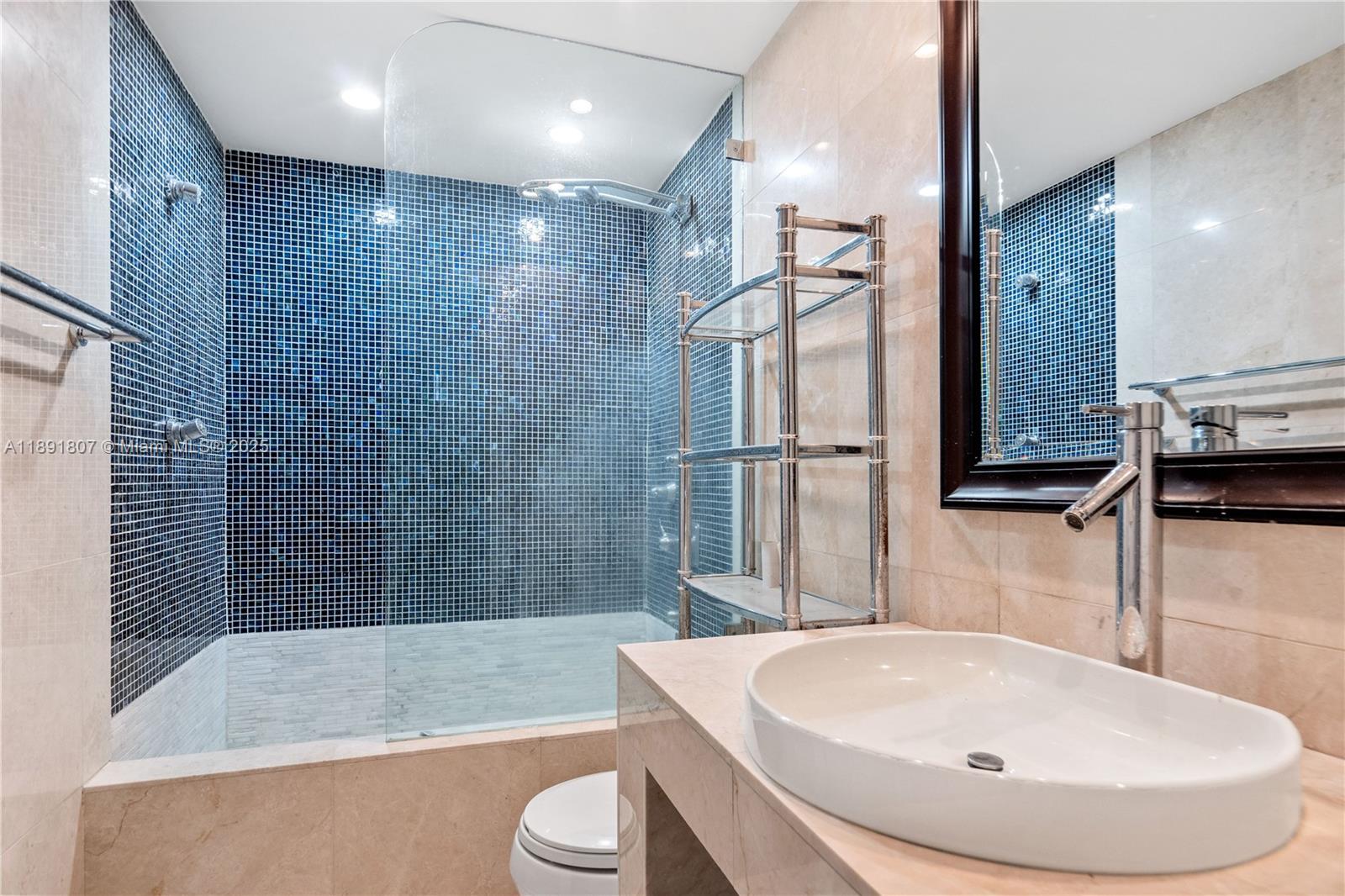 701 Brickell Key Blvd 1411 Property Photo 13