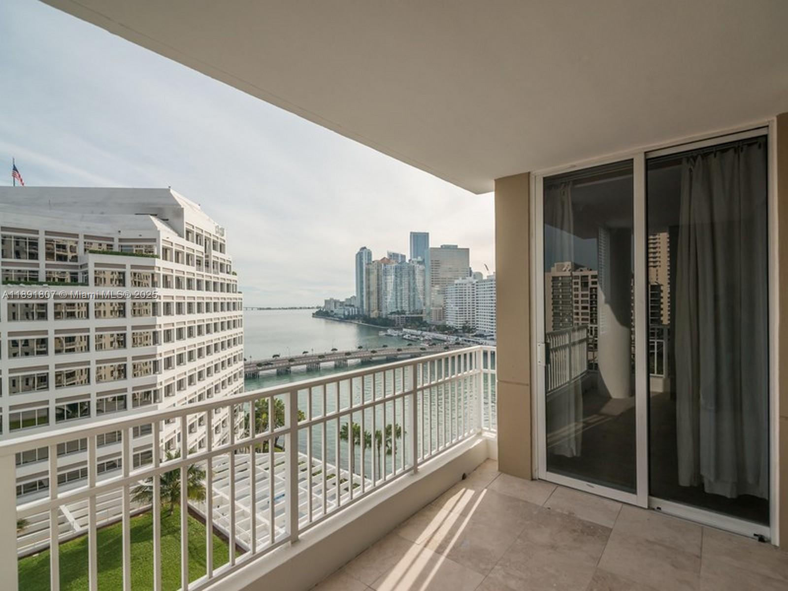701 Brickell Key Blvd 1411 Property Photo 16