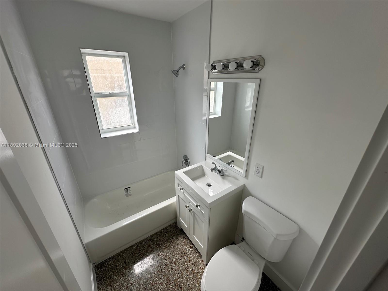 211 Sw 18th Ave 2 Property Photo 10