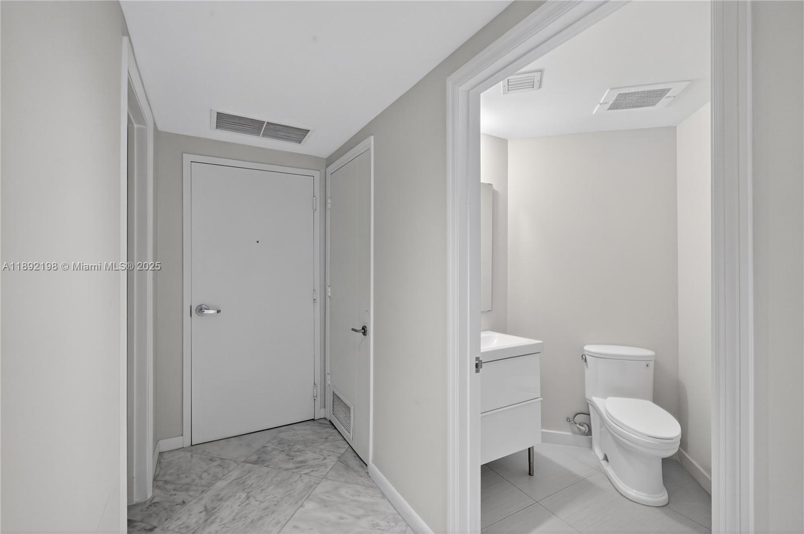 1010 Sw 2nd Ave 603 Property Photo 14