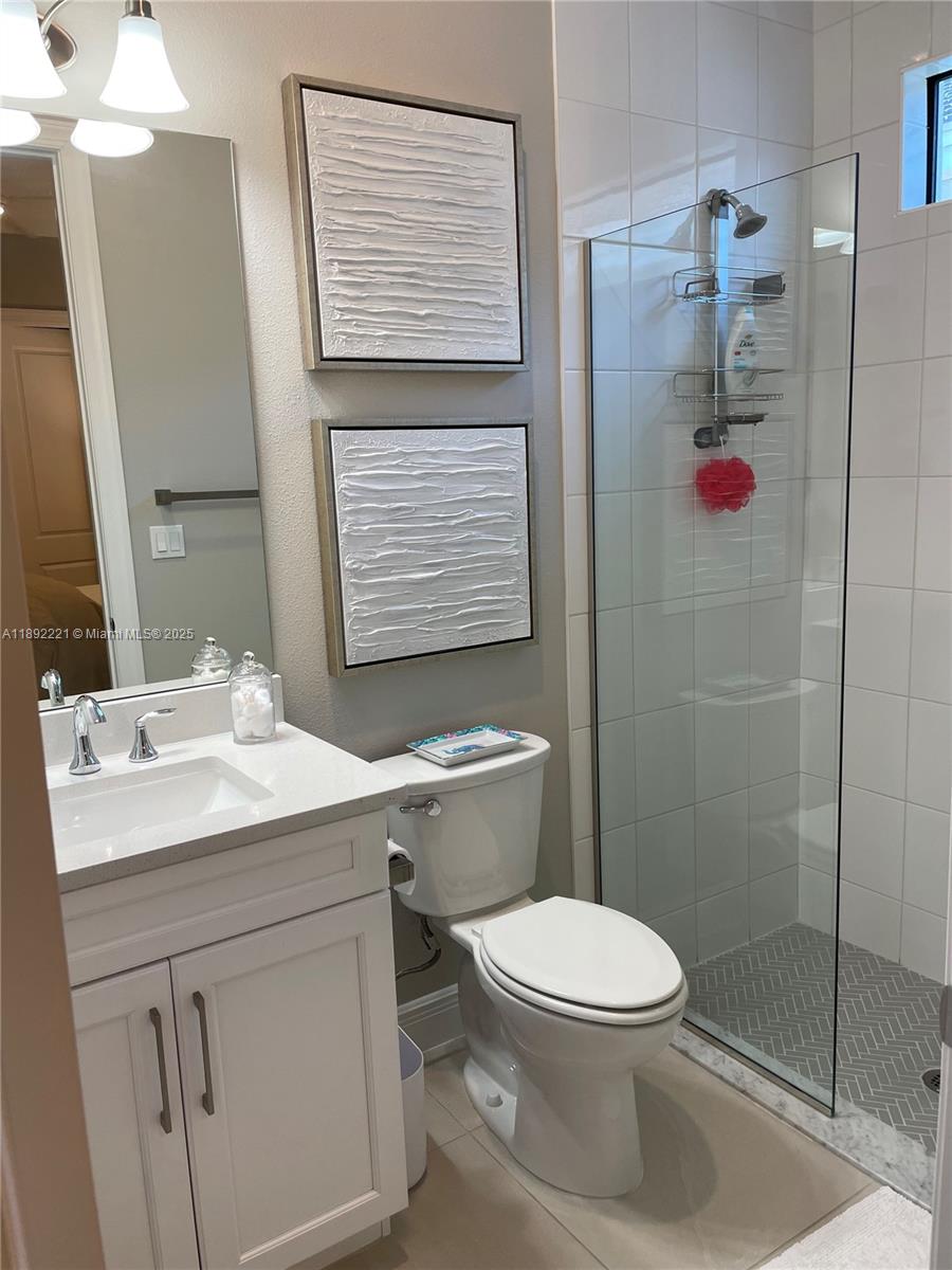 4960 Surfside Circle Property Photo 10