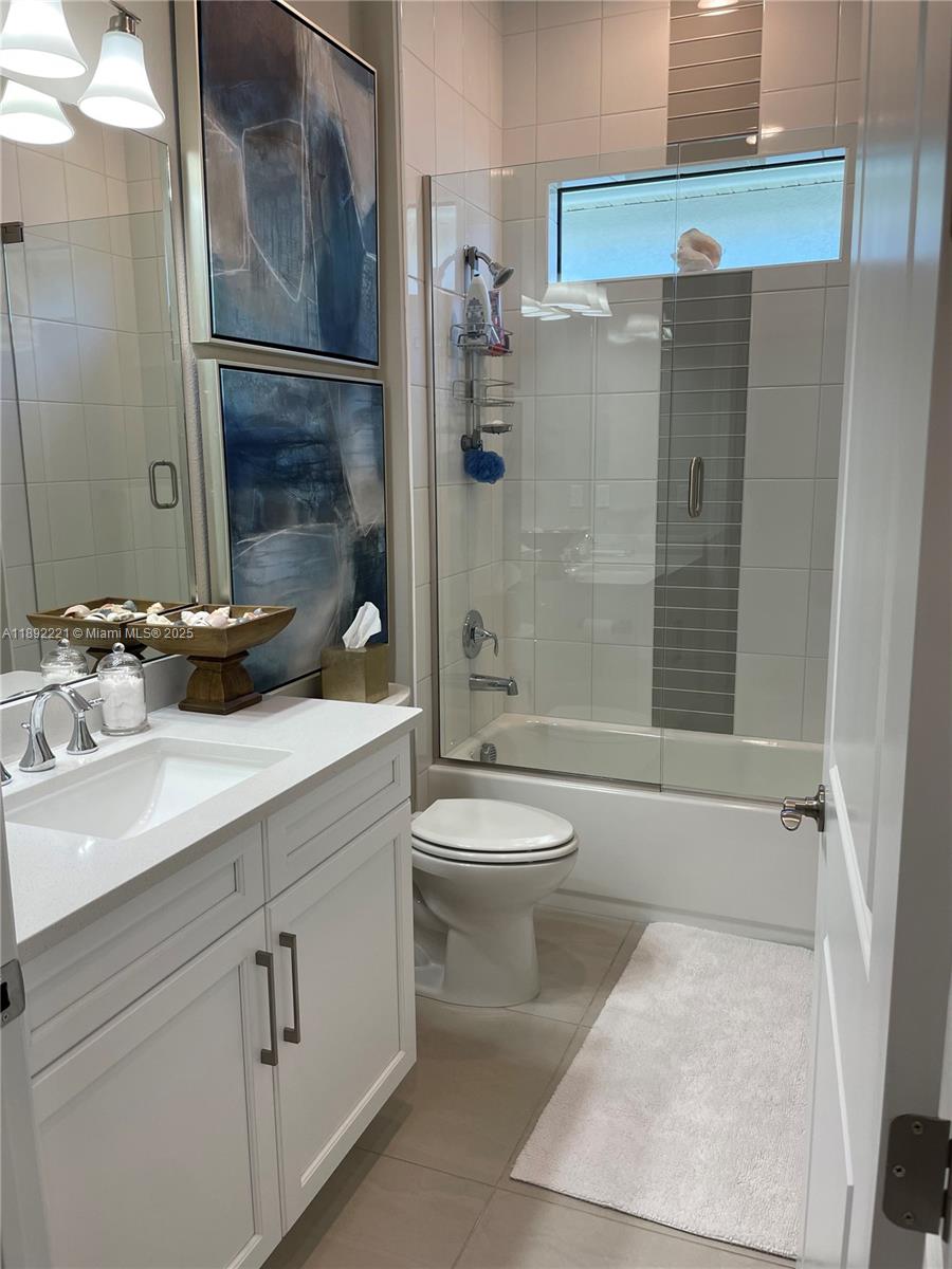 4960 Surfside Circle Property Photo 12