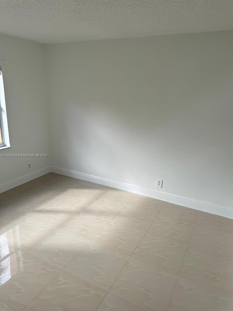 18101 Nw 68th Ave D207 Property Photo 10