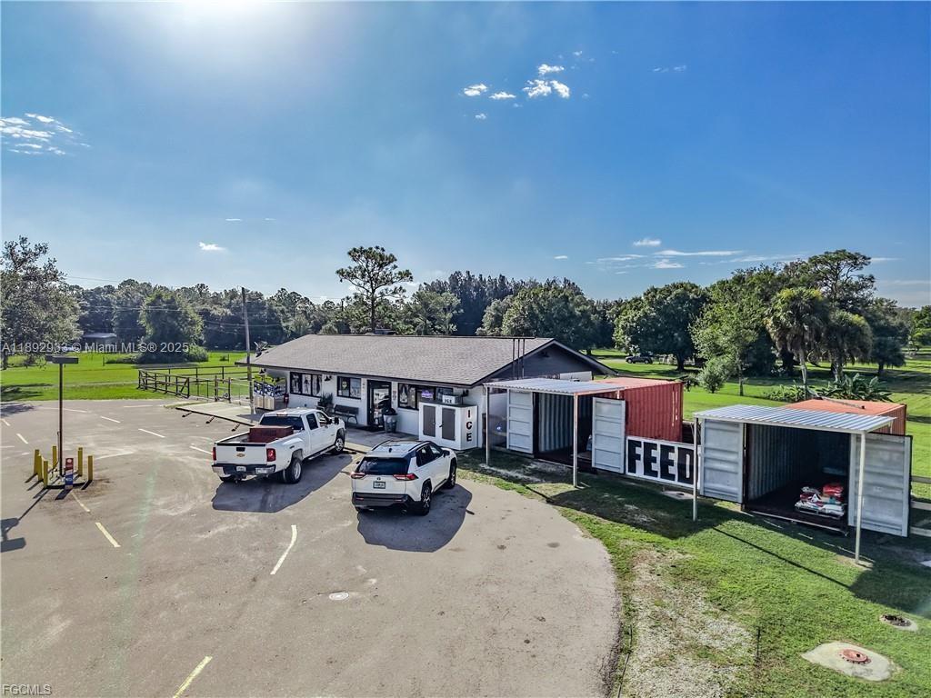 A11892933 Property Photo 4