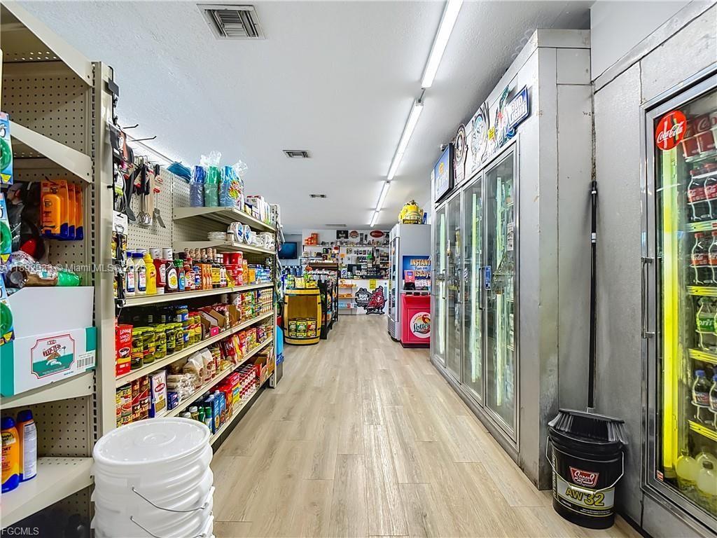 A11892933 Property Photo 15