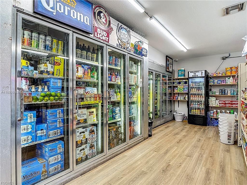 A11892933 Property Photo 17