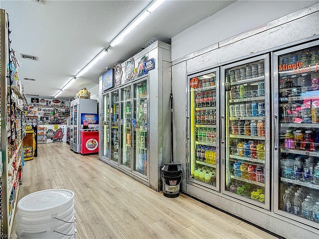 A11892933 Property Photo 18