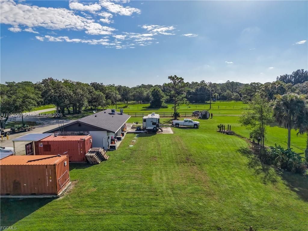 A11892933 Property Photo 40