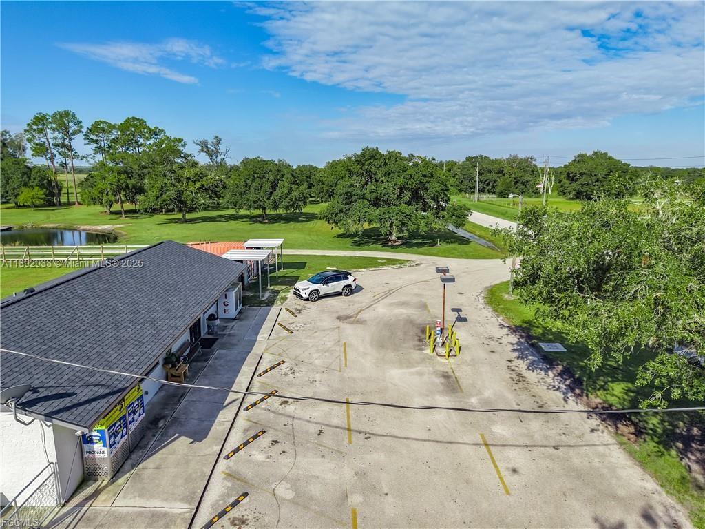 A11892933 Property Photo 42