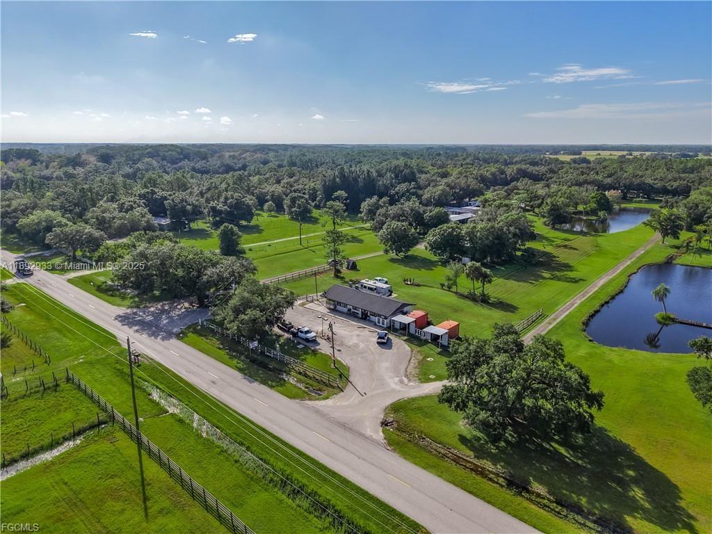 A11892933 Property Photo 46