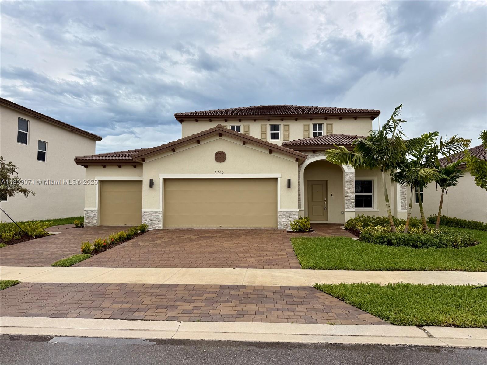 2760 SE 23rd Ave 2760