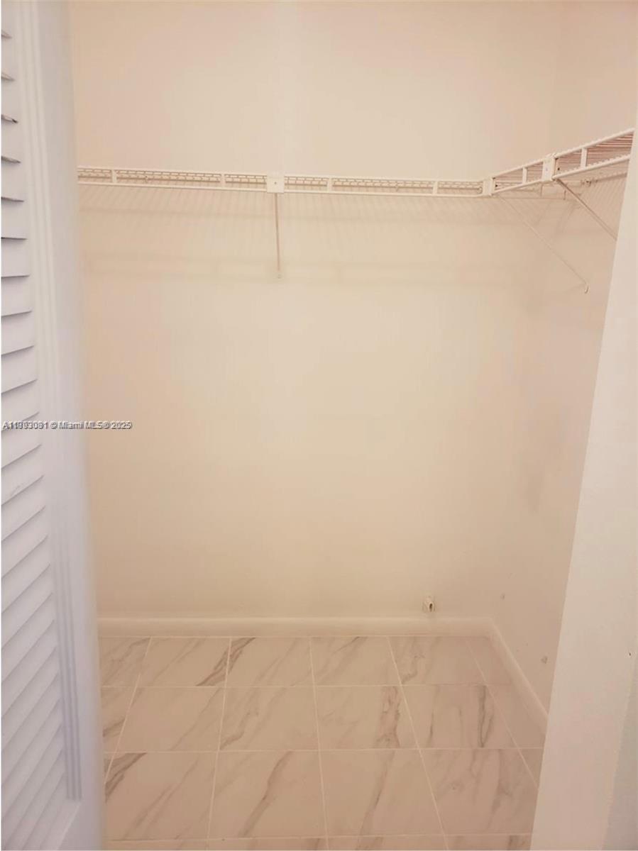 6150 Nw 62nd St 308 Property Photo 11