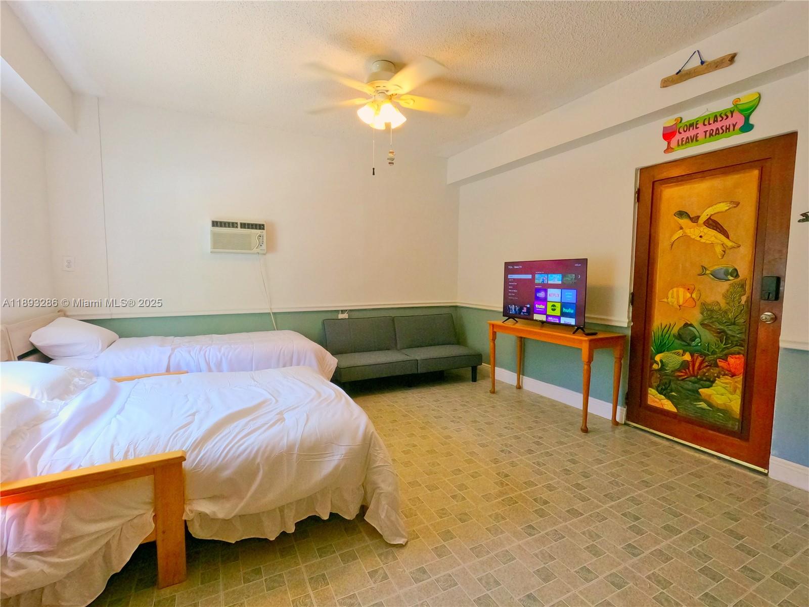 A11893286 Property Photo 8