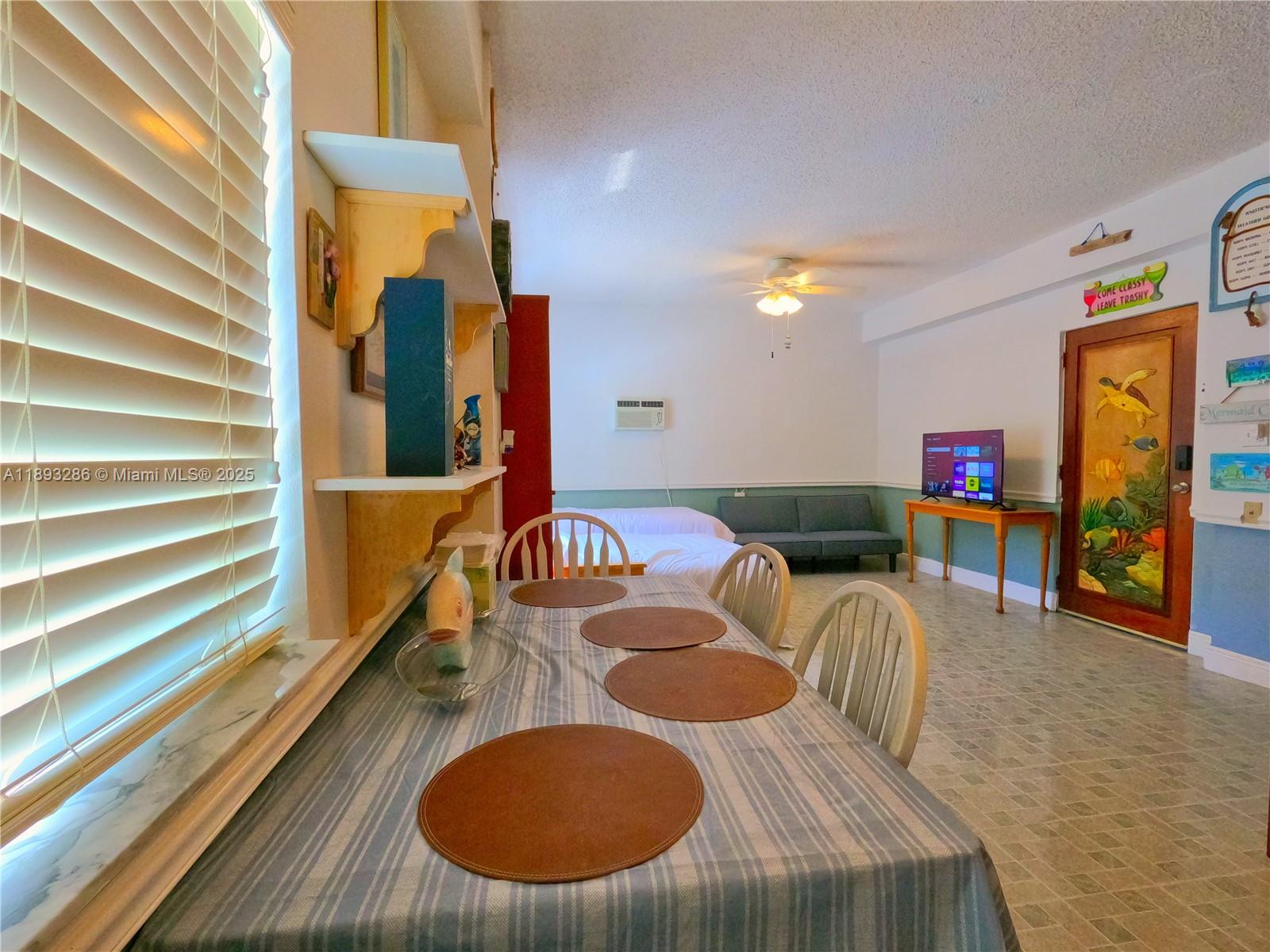 A11893286 Property Photo 9