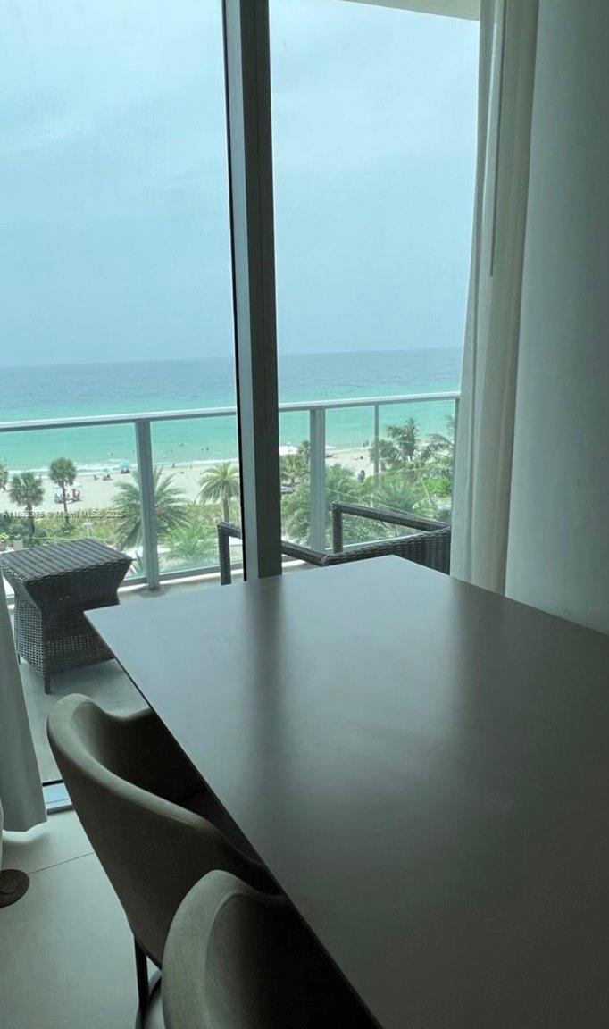 4111 S Ocean Dr 405 Property Photo 3