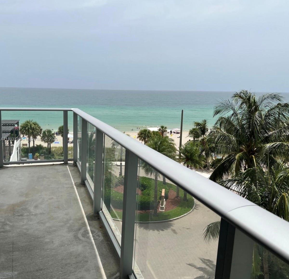 4111 S Ocean Dr 405 Property Photo 12