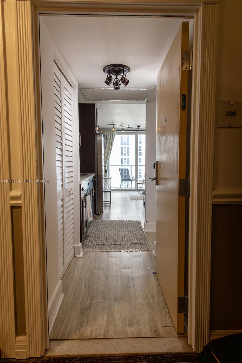 19201 Collins Ave 720 Property Photo 45