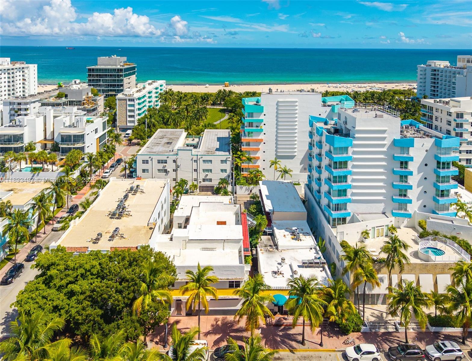 249 Collins Ave Property Photo 13