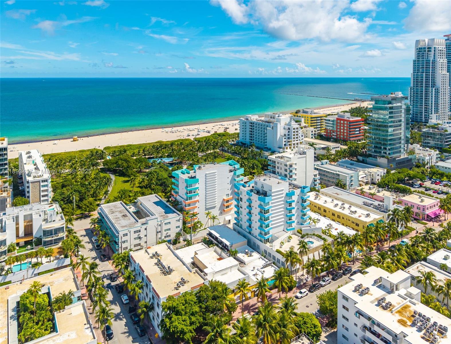249 Collins Ave Property Photo 17