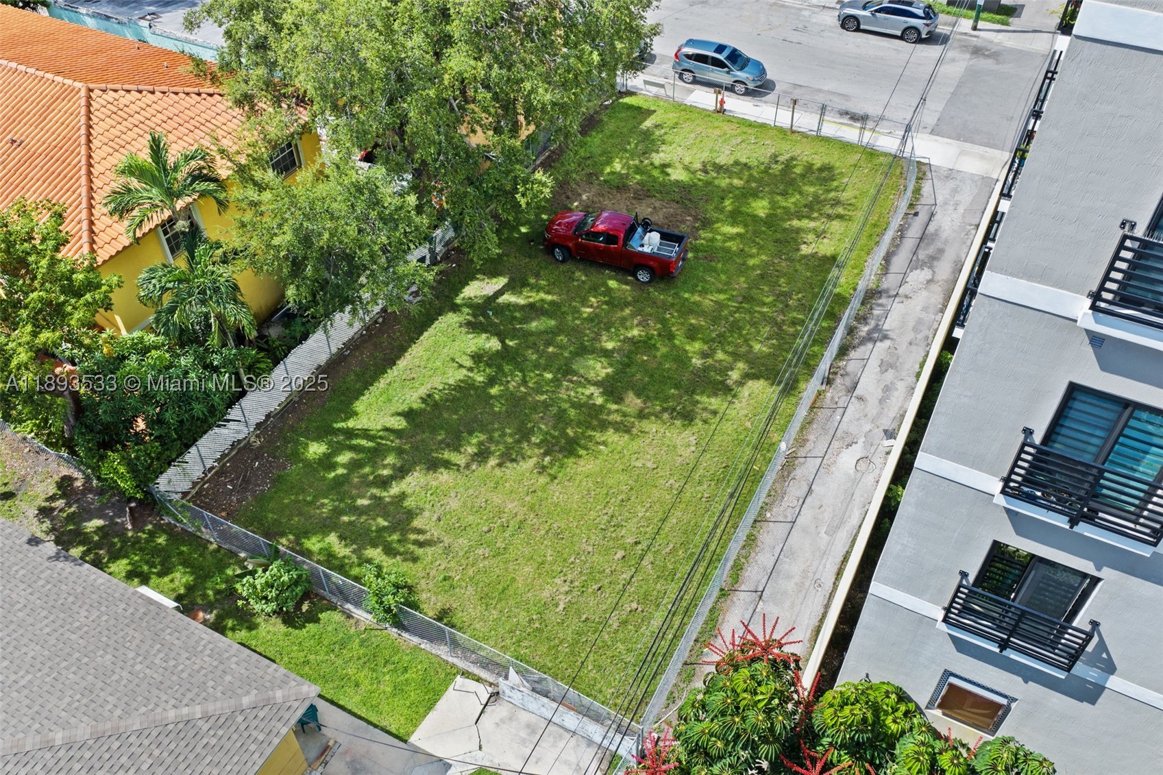 129 Sw 21st Ave Property Photo 4