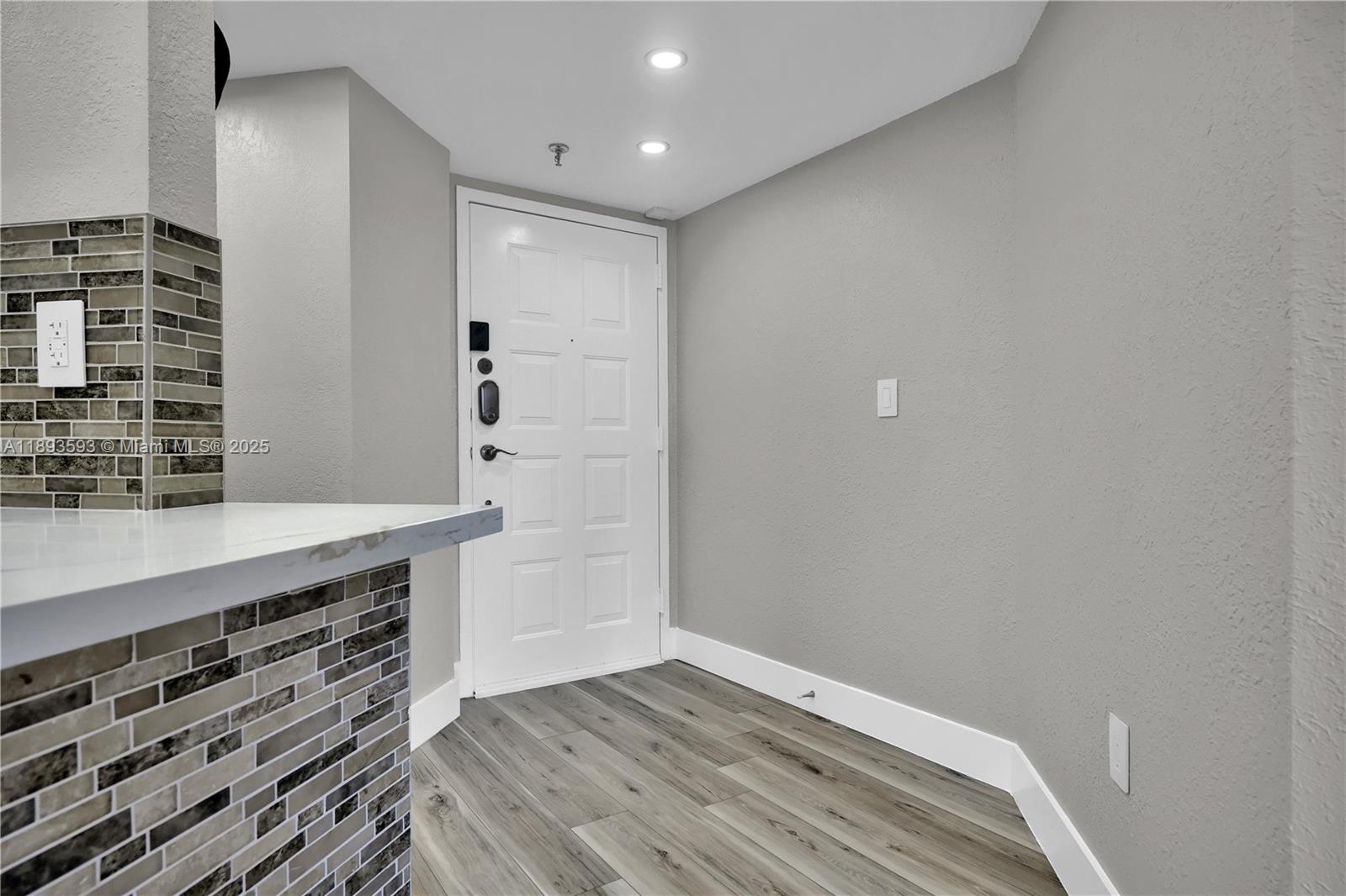 5880 Collins Ave 403 Property Photo 6